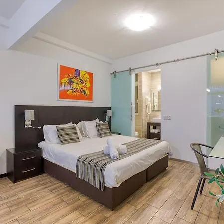 Stylish 1bedroom In The Heart Of St Julians 102 San Ġiljan