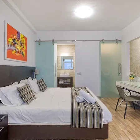 Stylish 1bedroom In The Heart Of St Julians 102 Apartment